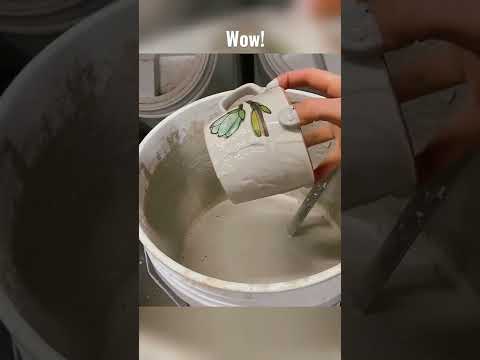 How to use the material of the isolation glazeshort ceramic handmade pottery